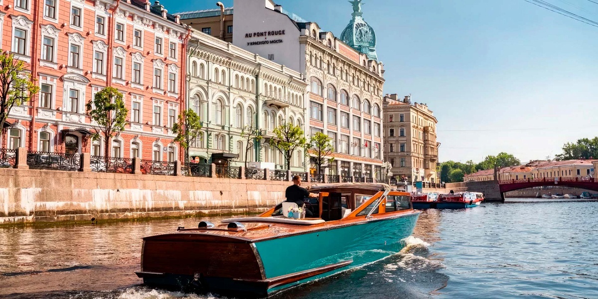 Аренда катера премиум класса Консулв Санкт-Петербурге